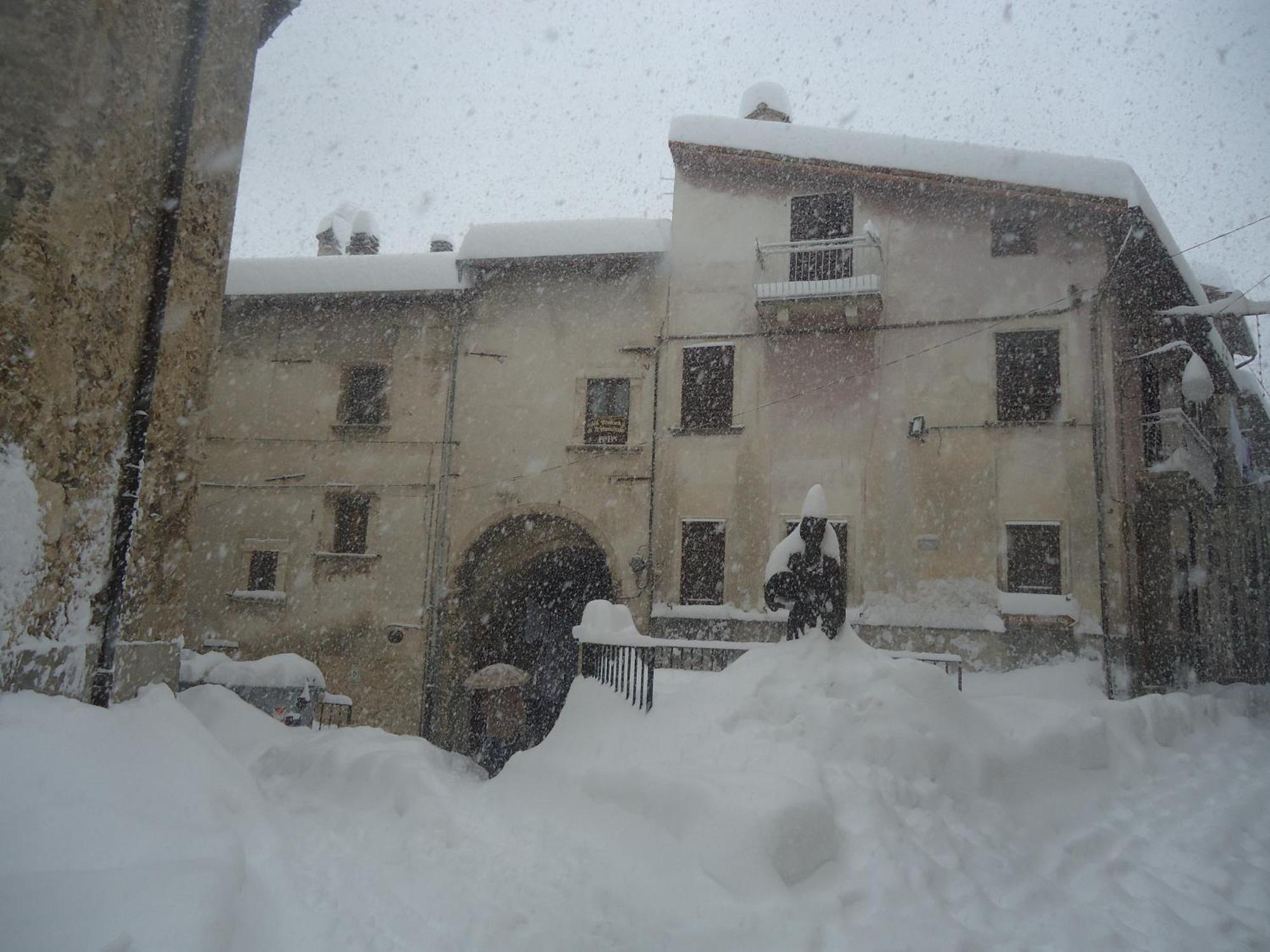Bed and Breakfast La Dimora Di D'Annunzio Scanno Exteriér fotografie